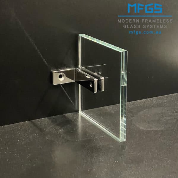 Modern 90° Glass to Wall Alignment Bracket (MGAB25-W)