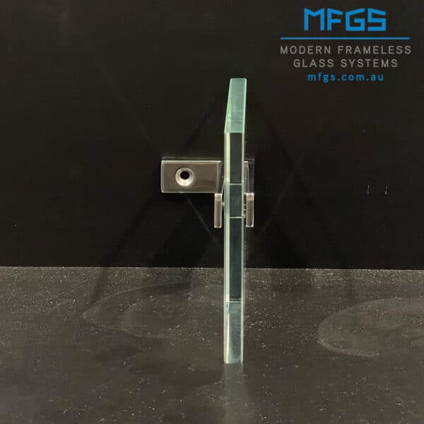 Modern 90° Glass to Wall Alignment Bracket (MGAB25-W)