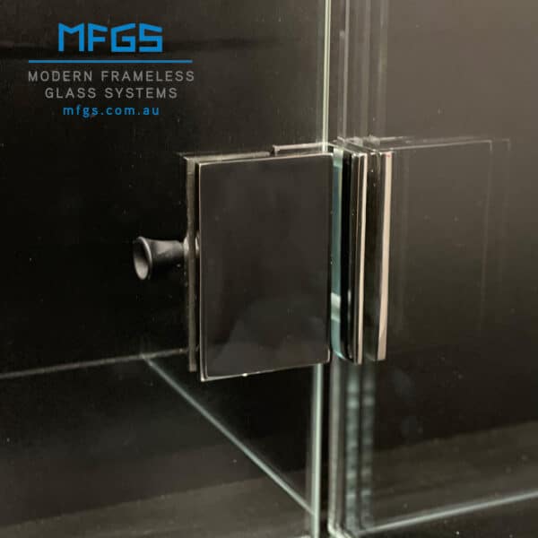 Modern 90° Glass to Glass Inswing Pool Gate Latch (ML90-IN)