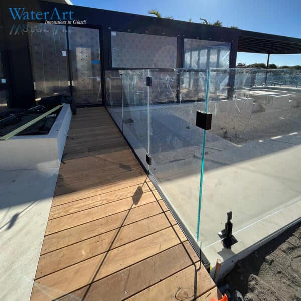 Modern 90° Glass to Glass Outswing Pool Gate Latch (ML90-OUT)
