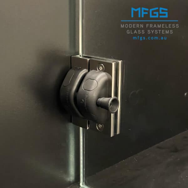 Modern 90° Glass to Wall/Square Post Pool Gate Latch (ML90-WP)