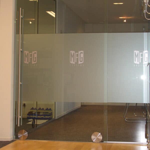 Modern Linear 153 Sliding Glass Door - Ceiling Mount Kit for One Door
